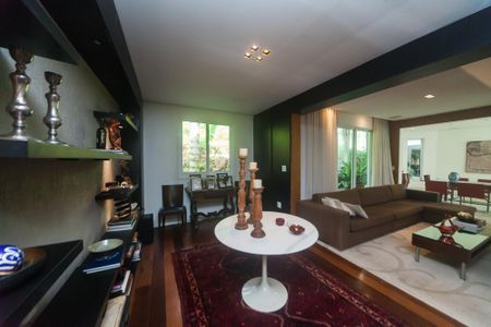 Casa de condomínio à venda com 450m², 4 quartos e 10 vagassala