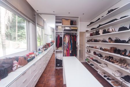 Casa de condomínio à venda com 450m², 4 quartos e 10 vagassuite 2