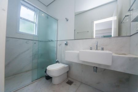 Casa de condomínio à venda com 450m², 4 quartos e 10 vagasBanheiro suite 3