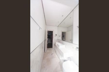Casa de condomínio à venda com 450m², 4 quartos e 10 vagasBanheiro suite 1