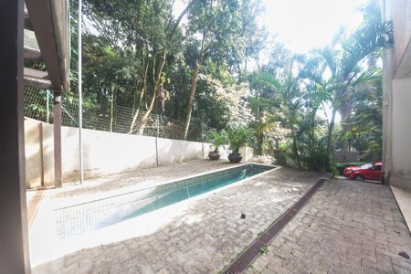 Casa de condomínio à venda com 450m², 4 quartos e 10 vagasPiscina