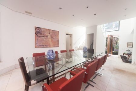 Casa de condomínio à venda com 450m², 4 quartos e 10 vagasSala de Jantar