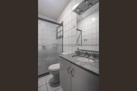 Casa à venda com 230m², 3 quartos e 5 vagasBanheiro 2