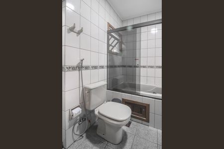 Casa à venda com 230m², 3 quartos e 5 vagasBanheiro da Suíte