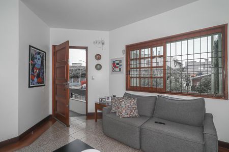 Casa à venda com 230m², 3 quartos e 5 vagasSala de TV