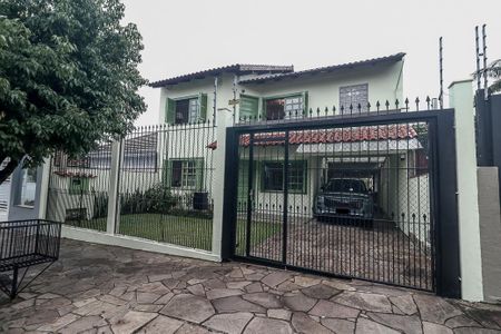 Casa à venda com 230m², 3 quartos e 5 vagasFachada