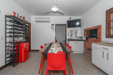 Casa à venda com 230m², 3 quartos e 5 vagasEspaço Gourmet