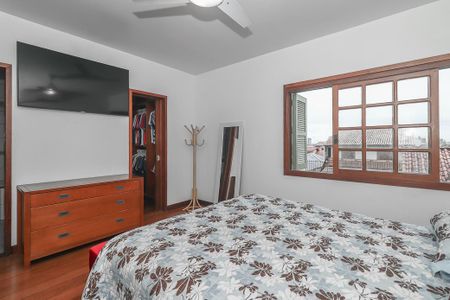 Casa à venda com 230m², 3 quartos e 5 vagasQuarto Suíte