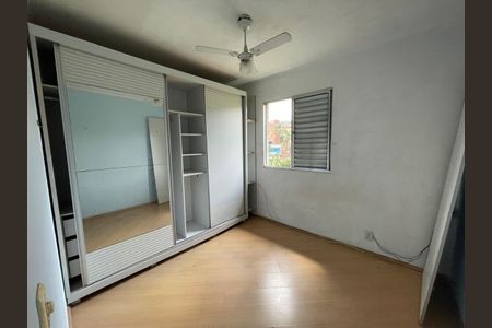 Quarto de apartamento à venda com 2 quartos, 54m² em Jardim Santo André, Santo André