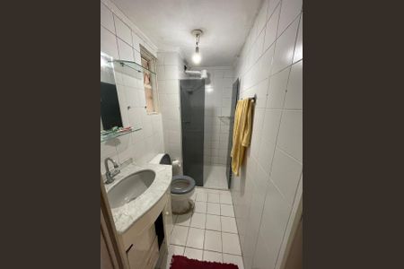 Banheiro  de apartamento à venda com 2 quartos, 54m² em Jardim Santo André, Santo André