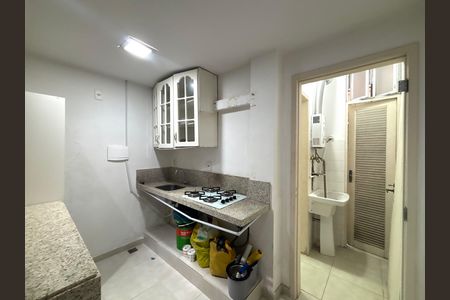 Cozinha de apartamento à venda com 1 quarto, 20m² em Leblon, Rio de Janeiro