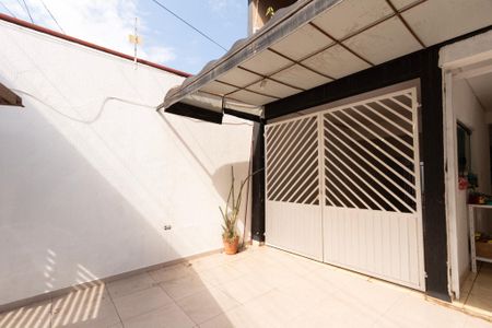 Casa para alugar com 80m², 2 quartos e 1 vaga