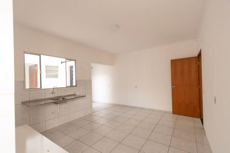 Casa para alugar com 80m², 2 quartos e 1 vaga