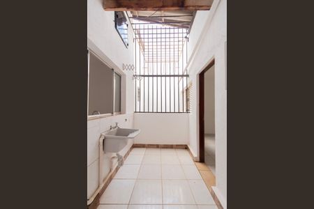 Casa para alugar com 80m², 2 quartos e 1 vaga