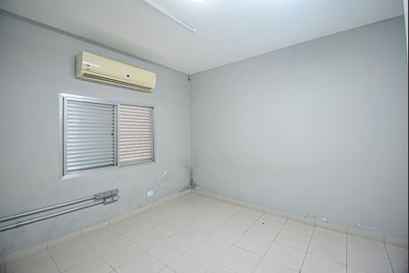 Casa à venda com 192m², 2 quartos e 3 vagas Casa à venda com 192m², 2 quartos e 3 vagasQuarto 1