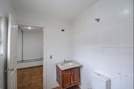 Casa à venda com 192m², 2 quartos e 3 vagas Casa à venda com 192m², 2 quartos e 3 vagasEdícula
