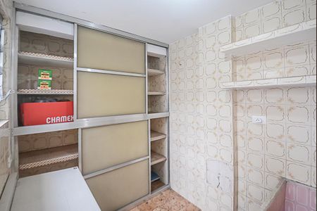 Casa à venda com 192m², 2 quartos e 3 vagas Casa à venda com 192m², 2 quartos e 3 vagasÁrea de Serviço