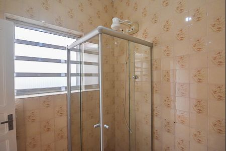 Casa à venda com 192m², 2 quartos e 3 vagas Casa à venda com 192m², 2 quartos e 3 vagasBanheiro