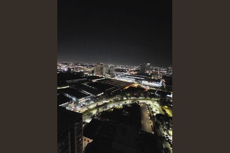 Apartamento para alugar com 68m², 2 quartos e 1 vagaVista