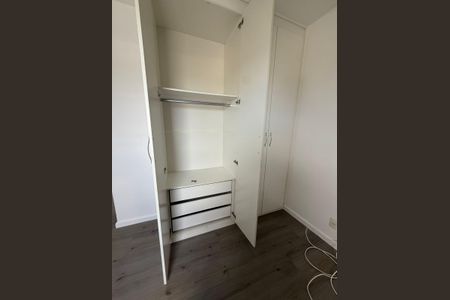 Quarto de apartamento para alugar com 3 quartos, 68m² em Alphaville, Barueri