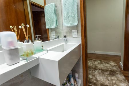 Casa à venda com 80m², 2 quartos e 3 vagas Casa à venda com 80m², 2 quartos e 3 vagasBanheiro