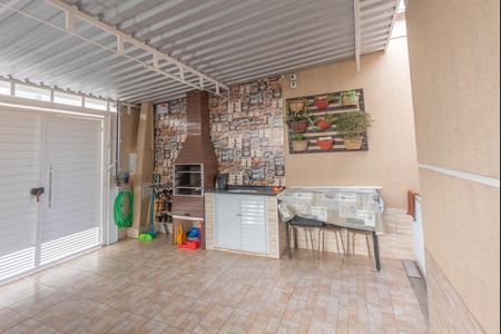 Casa à venda com 80m², 2 quartos e 3 vagas Casa à venda com 80m², 2 quartos e 3 vagasChurrasqueira