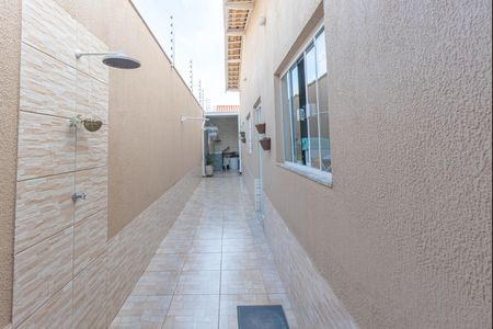 Casa à venda com 80m², 2 quartos e 3 vagas Casa à venda com 80m², 2 quartos e 3 vagasQuintal