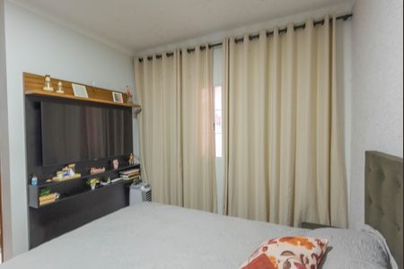 Casa à venda com 80m², 2 quartos e 3 vagas Casa à venda com 80m², 2 quartos e 3 vagasSuíte