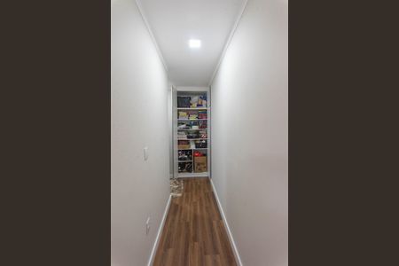 Casa à venda com 80m², 2 quartos e 3 vagas Casa à venda com 80m², 2 quartos e 3 vagasCorredor
