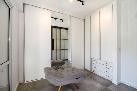 Apartamento para alugar com 80m², 1 quarto e 2 vagasCloset da Suíte