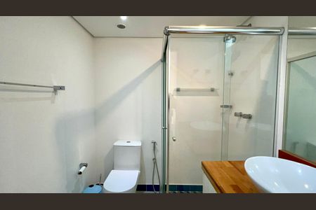 Apartamento para alugar com 79m², 1 quarto e 2 vagas Apartamento para alugar com 79m², 1 quarto e 2 vagasBanheiro da Suíte