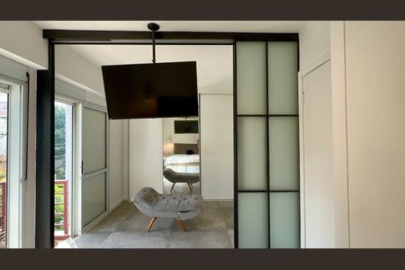 Apartamento para alugar com 79m², 1 quarto e 2 vagas Apartamento para alugar com 79m², 1 quarto e 2 vagasCloset da suíte