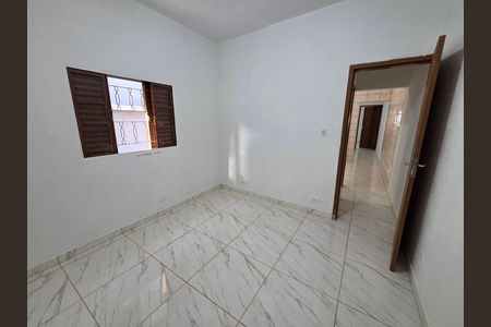 Casa para alugar com 2m², 3 quartos e 1 vaga Casa para alugar com 2m², 3 quartos e 1 vagaQuarto 2