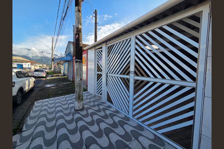 Casa para alugar com 2m², 3 quartos e 1 vaga Casa para alugar com 2m², 3 quartos e 1 vagaFachada