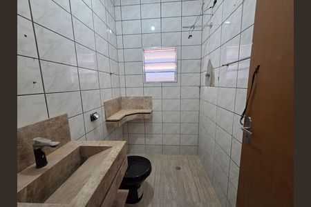 Casa para alugar com 2m², 3 quartos e 1 vaga Casa para alugar com 2m², 3 quartos e 1 vagaBanheiro