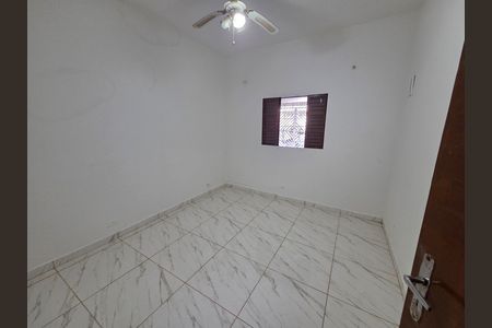 Casa para alugar com 2m², 3 quartos e 1 vaga Casa para alugar com 2m², 3 quartos e 1 vagaQuarto 1