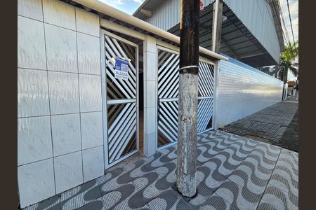 Fachada de casa para alugar com 3 quartos, 2m² em Jardim Melvi, Praia Grande