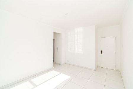 Apartamento para alugar com 90m², 2 quartos e 1 vaga Apartamento para alugar com 90m², 2 quartos e 1 vagaSala