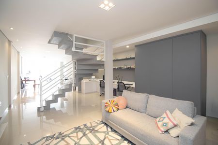 Casa à venda com 180m², 3 quartos e 2 vagasSala de TV