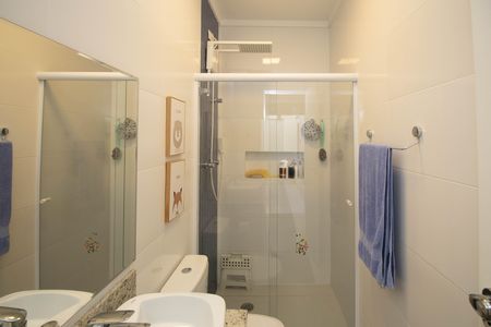 Casa à venda com 180m², 3 quartos e 2 vagasBanheiro da Suíte 1