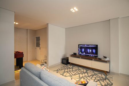 Casa à venda com 180m², 3 quartos e 2 vagasSala de TV