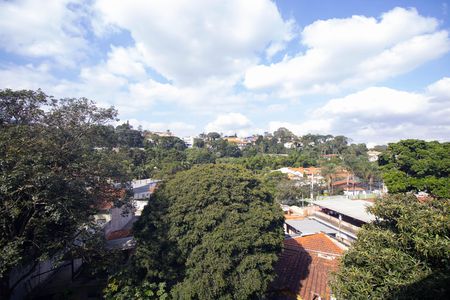 Vista  de casa à venda com 3 quartos, 180m² em Horto Florestal, São Paulo