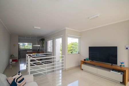 Sala  de casa à venda com 3 quartos, 180m² em Horto Florestal, São Paulo