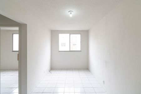 Sala de apartamento para alugar com 2 quartos, 57m² em Paciência, Rio de Janeiro