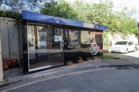 Apartamento para alugar com 57m², 2 quartos e 1 vagaConveniência