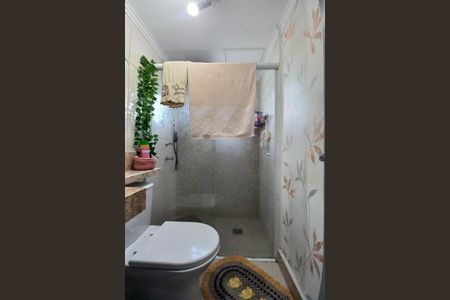 Apartamento à venda com 44m², 2 quartos e 1 vaga Apartamento à venda com 44m², 2 quartos e 1 vagaBanheiro