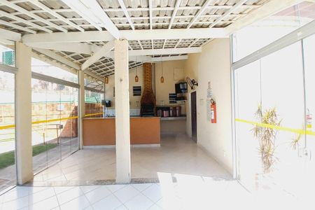 Apartamento à venda com 44m², 2 quartos e 1 vaga Apartamento à venda com 44m², 2 quartos e 1 vagaÁrea comum - Churrasqueira