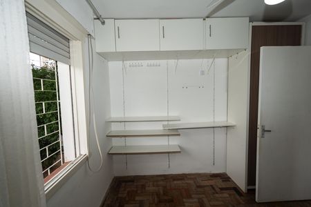 Quarto de apartamento à venda com 1 quarto, 43m² em Passo D’areia, Porto Alegre