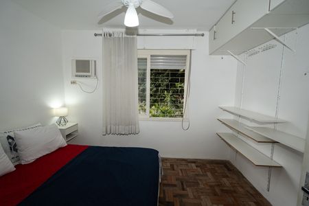 Quarto de apartamento à venda com 1 quarto, 43m² em Passo D’areia, Porto Alegre