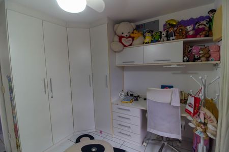 Casa de condomínio à venda com 145m², 4 quartos e 2 vagas